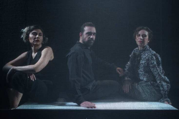 «Love and Money» σε σκηνοθεσία Σοφίας Μαραθάκη στο Θέατρο Τέχνης