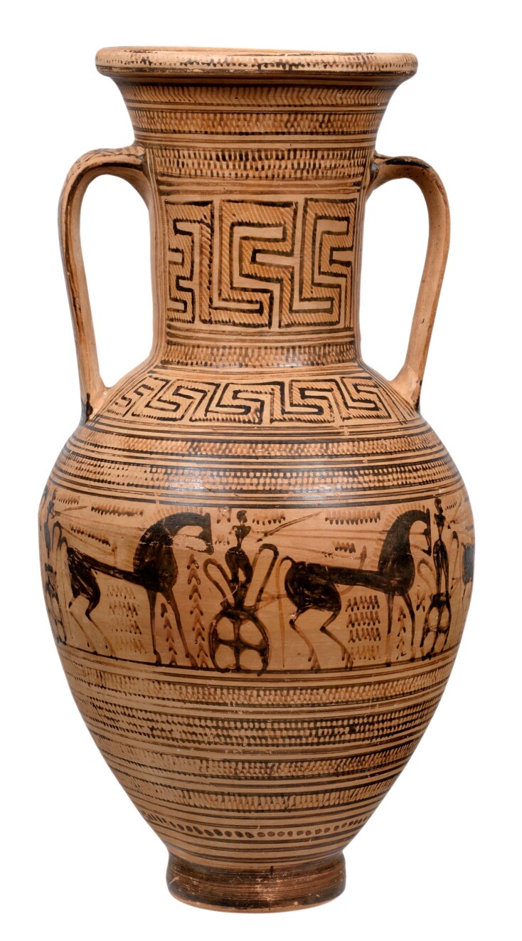 Η έκθεση περιέχει περισσότερα από 170 εκθέματα, τεχνουργήματα της αρχαίας ελληνικής γλυπτικής, ζωγραφικής και κοσμηματοτεχνίας