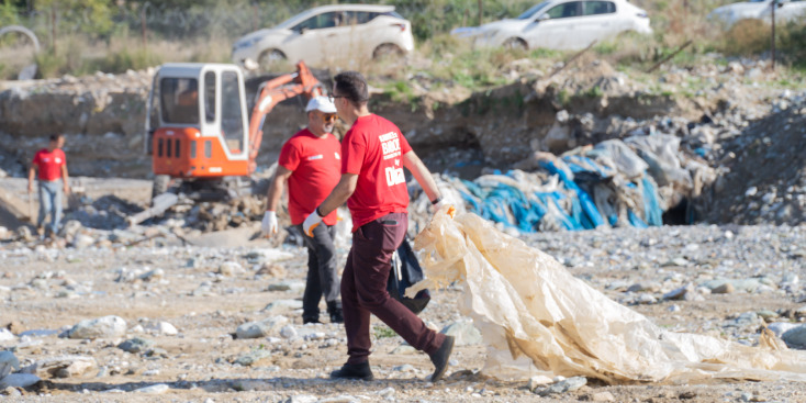 Οι εθελοντικές δράσεις καθαρισμού του Dixan