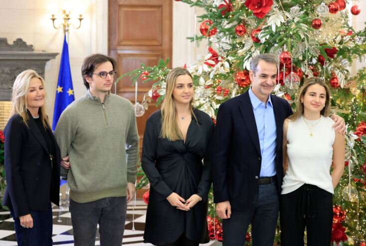 Κάλαντα από το Καστελλόριζο άκουσε ο Κυριάκος Μητσοτάκης