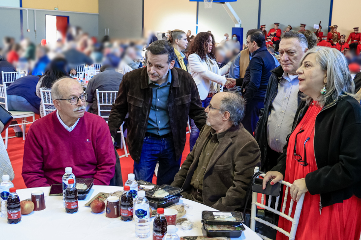 Γεύμα αγάπης για τους άστεγους από τον Δήμο Αθηναίων
