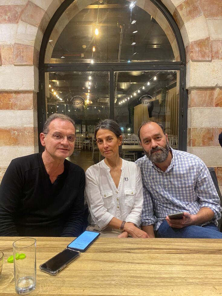 Οδοιπορικό στο Ισραήλ μετά τον πόλεμο: Τι λένε γονείς ομήρων, μέλη κοινοτήτων και οργανισμών, καθηγητές πανεπιστημίων και απλοί πολίτες