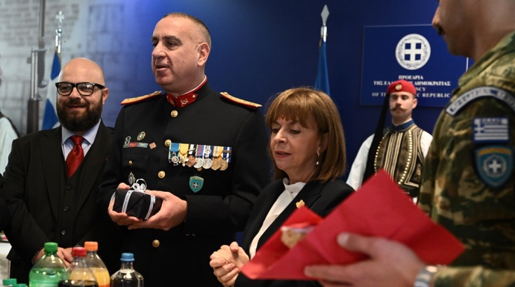 Ευχές στην Πρόεδρο της Δημοκρατίας από την πολιτική, στρατιωτική και θρησκευτική ηγεσία 