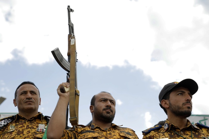 Χούτι: Το ισλαμιστικό κίνημα που απειλεί να καταστήσει τον πόλεμο στη Γάζα μεγάλη περιφερειακή σύρραξη