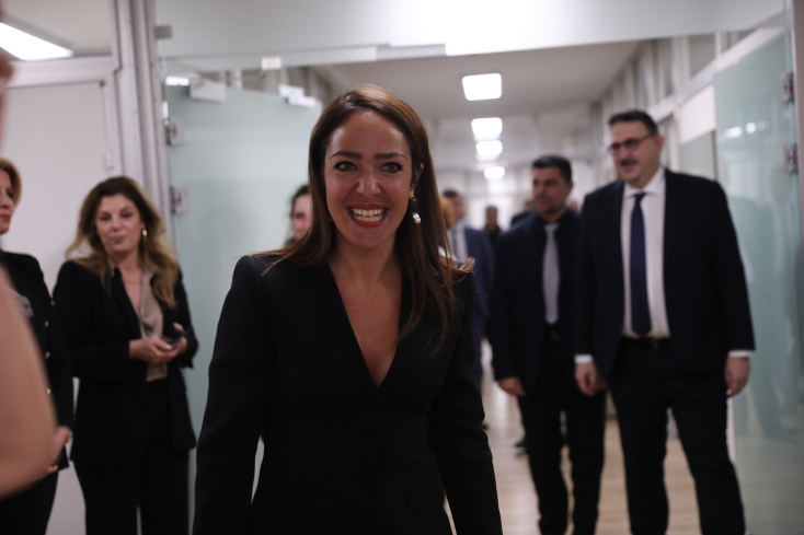 Η Μιχαηλίδου παρέλαβε το υπουργείο Εργασίας
