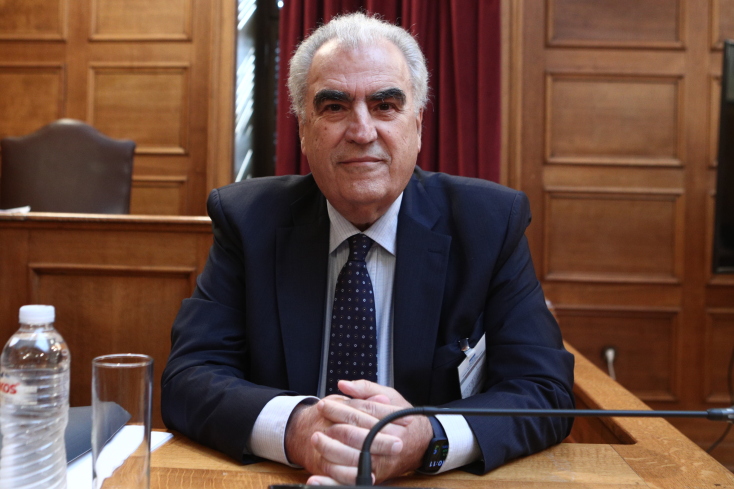 Ο Δημήτρης Ρέππας κατά τη συνεδρίαση της Εξεταστικής Επιτροπής για τα Τέμπη