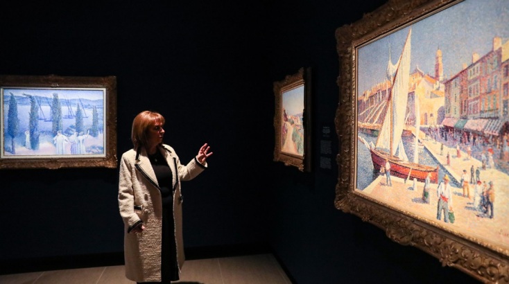 Η Κατερίνα Σακελλαροπούλου εγκαινίασε την έκθεση «Ο νεοϊμπρεσιονισμός στα χρώματα της Μεσογείου (1891-1914)»