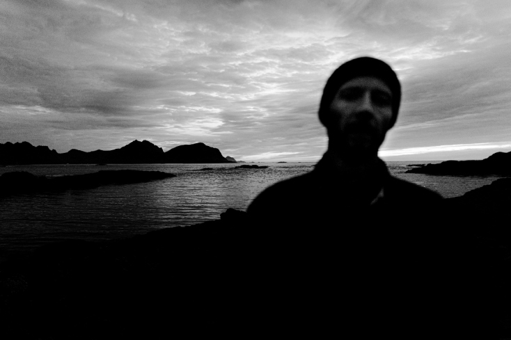 Sivert Hoyem: Συνέντευξη με τον frontman των Madrugada για το νέο του προσωπικό άλμπουμ «On An Island» που κυκλοφορεί στις 26 Ιανουαρίου 2024