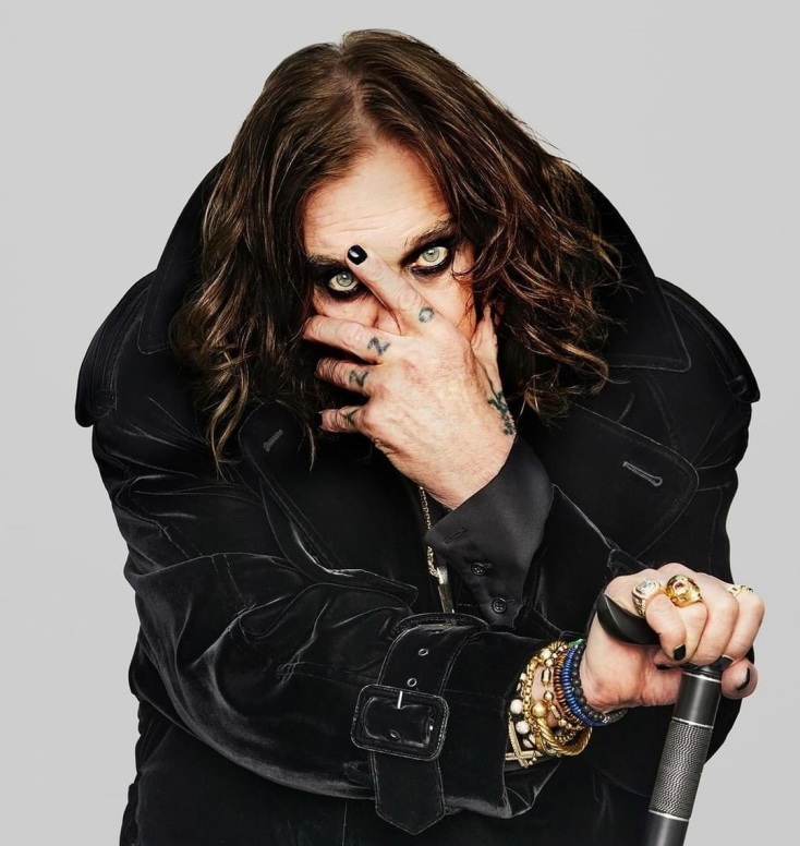 Όζι Όσμπορν: Εγκωμιάζει τον T-Pain για την «καλύτερη διασκευή του "War Pigs"» - Τα μηνύματα που αντάλλαξαν στα social media για το τραγούδι των Black Sabbath.