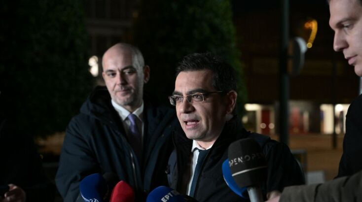 Αυλαία στη διήμερη ενημέρωση των βουλευτών της ΝΔ επί του νομοσχεδίου για τον γάμο ομόφυλων ζευγαριών