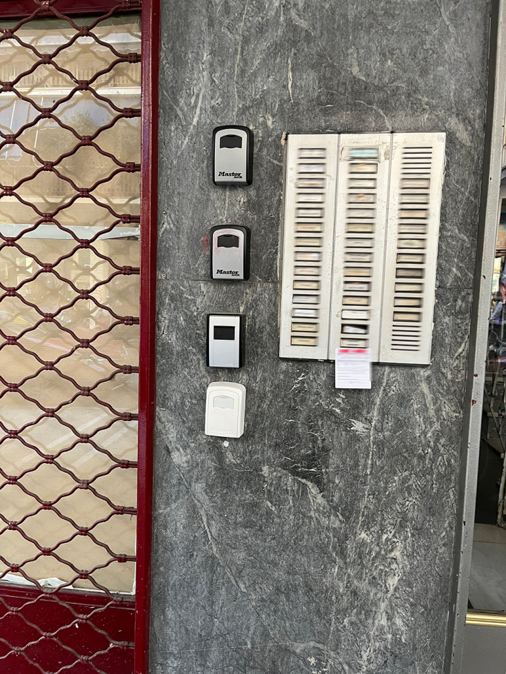 Οι κλειδοκράτορες των Αirbnb