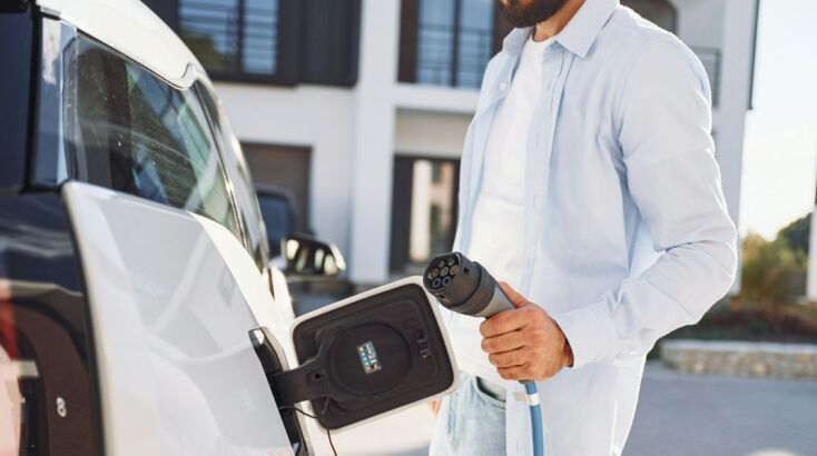 Τα υβριδικά οχήματα επωφελήθηκαν κατά προτεραιότητα από την ανάκαμψη,