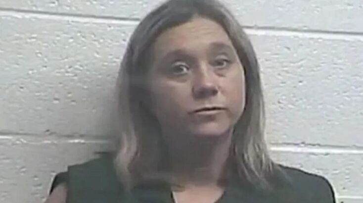 ΗΠΑ: Πρώην βοηθός δασκάλου παραδέχτηκε στο δικαστήριο ότι είχε πολλαπλές σεξουαλικές σχέσεις με έφηβα αγόρια ενώ δούλευε σε σχολείο του Κεντάκι.