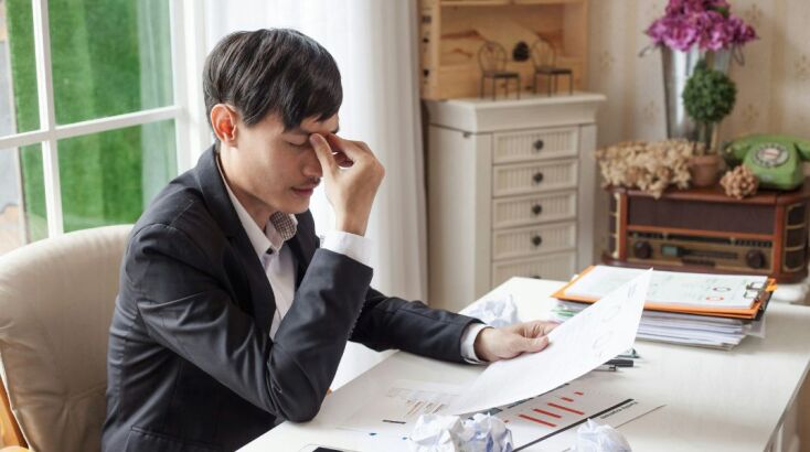 Τι μας οδηγεί στο να αισθανόμαστε τόσο εξαντλημένοι