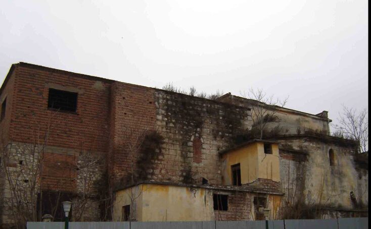 Το Τέμενος Ισκεντέρ Μπέη στα Γιαννιτσά είναι ένα εκ των παλιότερων ιστορικών διατηρητέων Οθωμανικών Μνημείων εκτός Τουρκίας