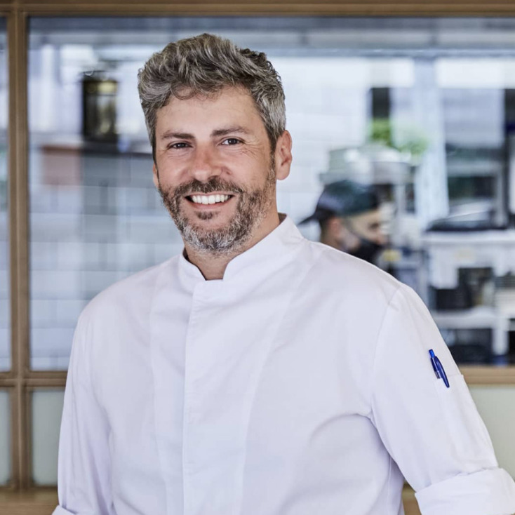 Μανώλης Παπουτσάκης