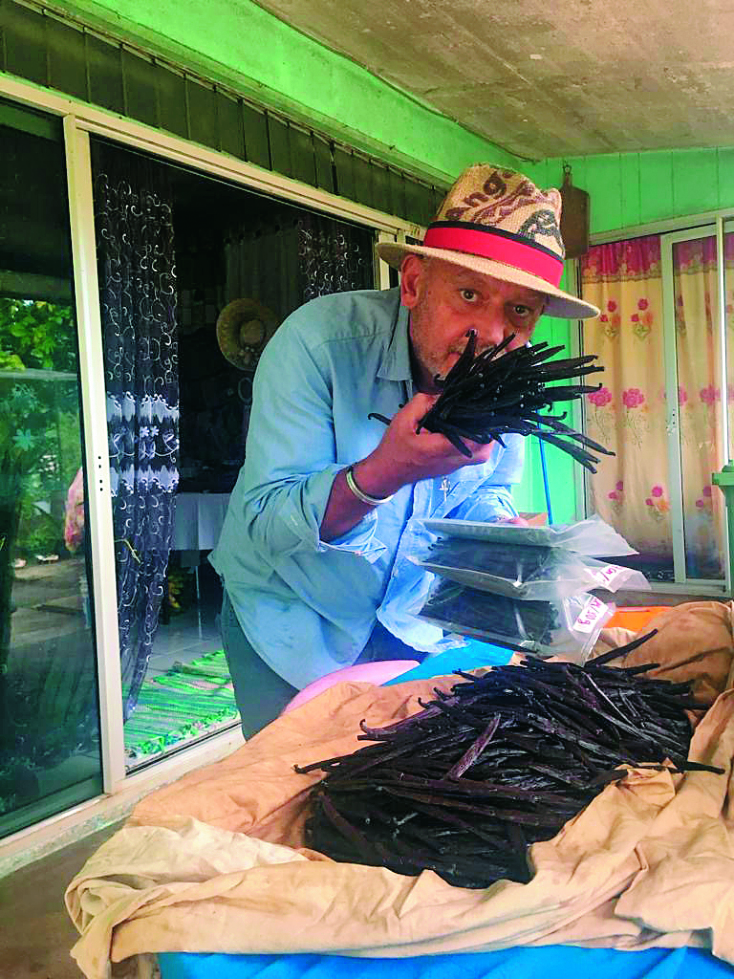 Ο Στέλιος Παρλιάρος στην Ταϊτή