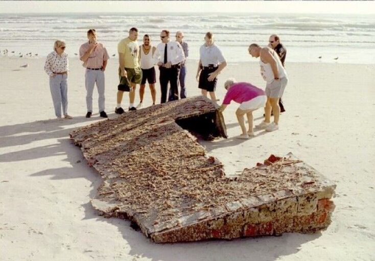 Το 1996, δύο κομμάτια του Challenger ξεβράστηκαν στην ακτή Cocoa, 20 μίλια από το ακρωτήριο Κανάβεραλ. Σήμερα φυλάσσονται στο μουσείο της NASA.