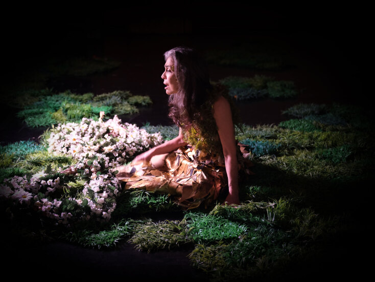 Η Σαβίνα Γιαννάτου ως Δήμητρα στην "Περσεφόνη"