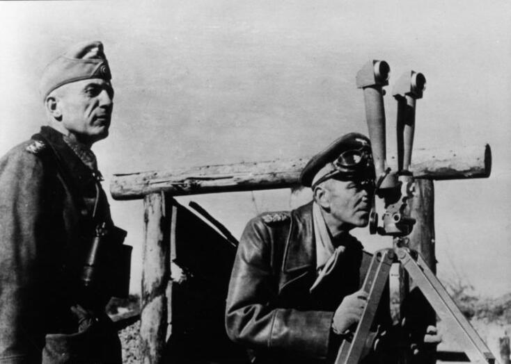 Σαν σήμερα 31 Ιανουαρίου: Το 1943, ο στρατάρχης Φρίντριχ Πάουλους παραδίδεται στον Κόκκινο Στρατό - Η Μάχη του Στάλινγκραντ λήγει με νίκη των Σοβιετικών. 