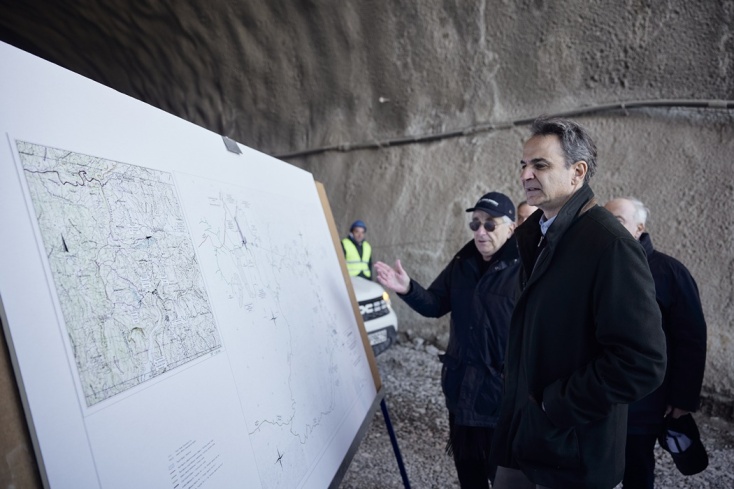 Ο Κυριάκος Μητσοτάκης βρέθηκε στο εργοτάξιο της μονάδας αντλησιοταμίευσης Αμφιλοχίας