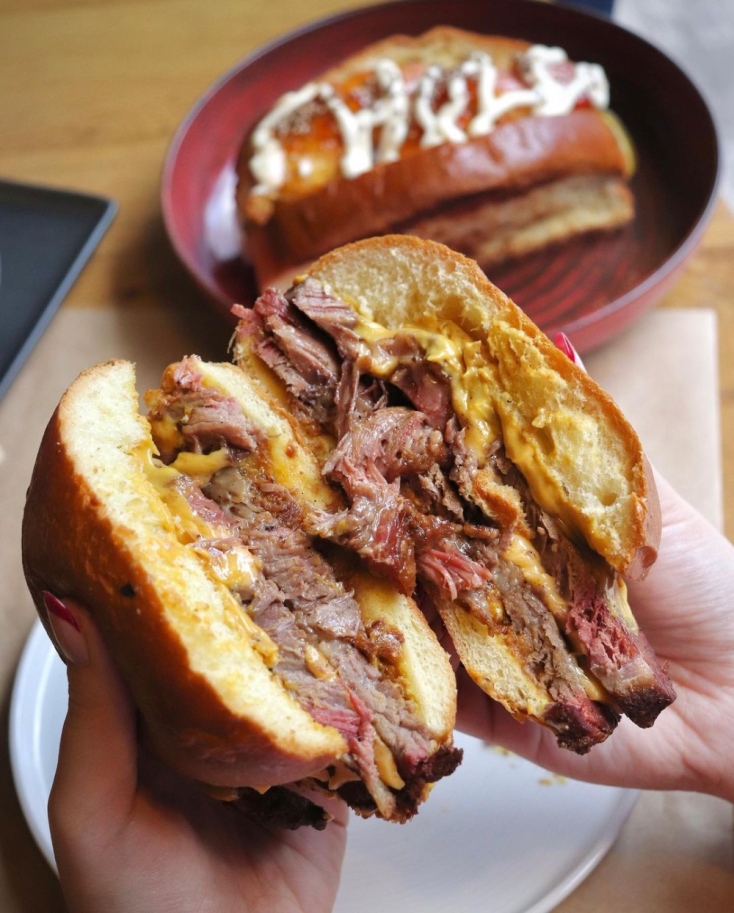 Το κατάστημα της Νέας Σμύρνης με τα χορταστικά  και γευστικά μπέργκερ 