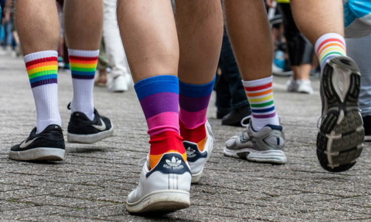 Πώς νιώθει ένα άτομο 19 χρονών, που πρέπει να πει στους γονείς ότι είναι γκέι;