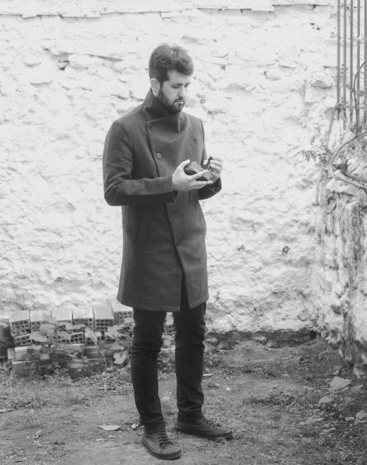 Ο καλλιτέχνης Γιώργος Γιατρομανωλάκης