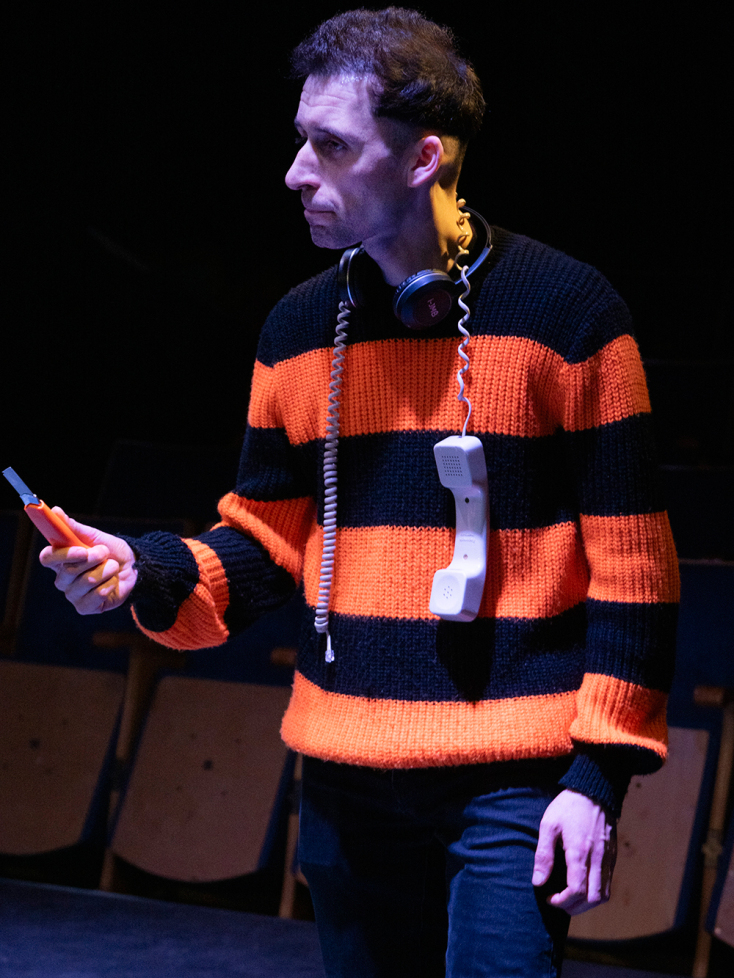 «Μαύρη μαγεία, ή άσε τους νεκρούς να πεθάνουν»: Ένα αλλιώτικο έργο στο Θέατρο Μπέλλος