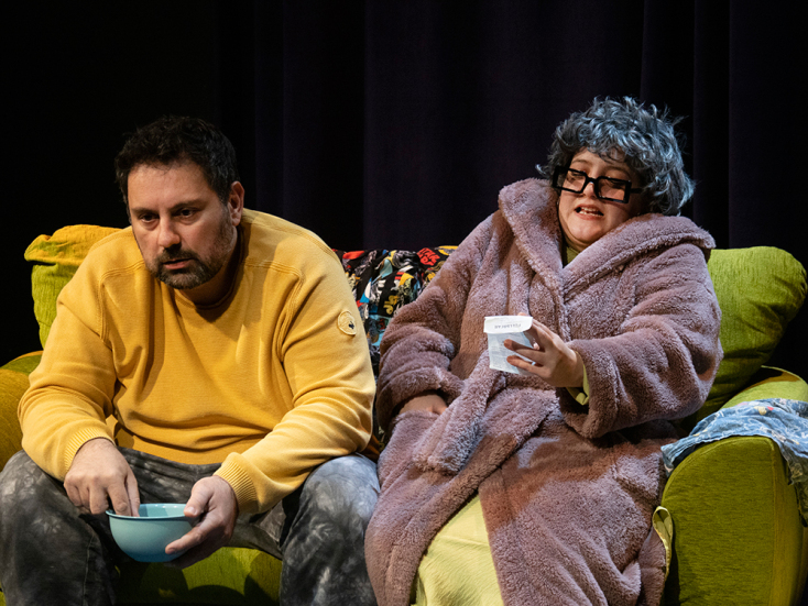 «Μαύρη μαγεία, ή άσε τους νεκρούς να πεθάνουν»: Ένα αλλιώτικο έργο στο Θέατρο Μπέλλος