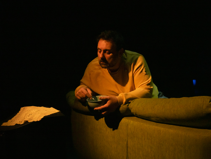 «Μαύρη μαγεία, ή άσε τους νεκρούς να πεθάνουν»: Ένα αλλιώτικο έργο στο Θέατρο Μπέλλος