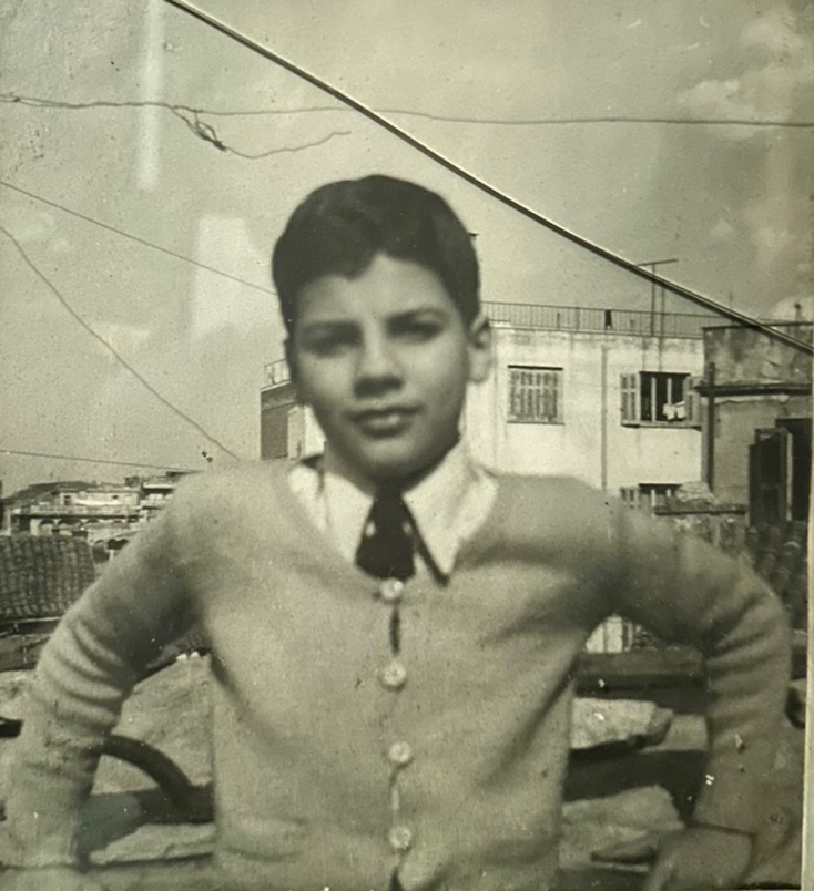 Σταύρος Ξαρχάκος - Νυν και αεί: Οι άγνωστες πτυχές της ζωής και του έργου του