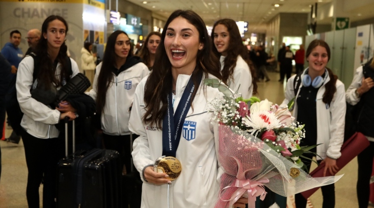 Επέστρεψαν στην Ελλάδα τα «χρυσά» κορίτσια της συγχρονισμένης κολύμβησης 