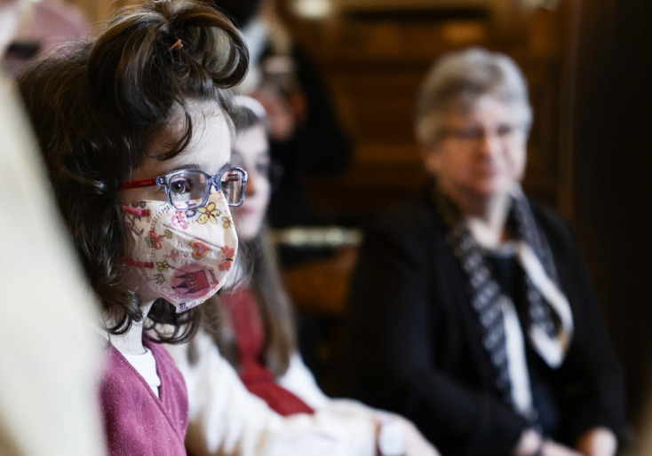 Η Πρόεδρος της Δημοκρατίας Κατερίνα Σακελλαροπούλου δέχεται παιδιά από τη Φλόγα που νίκησαν τον καρκίνο