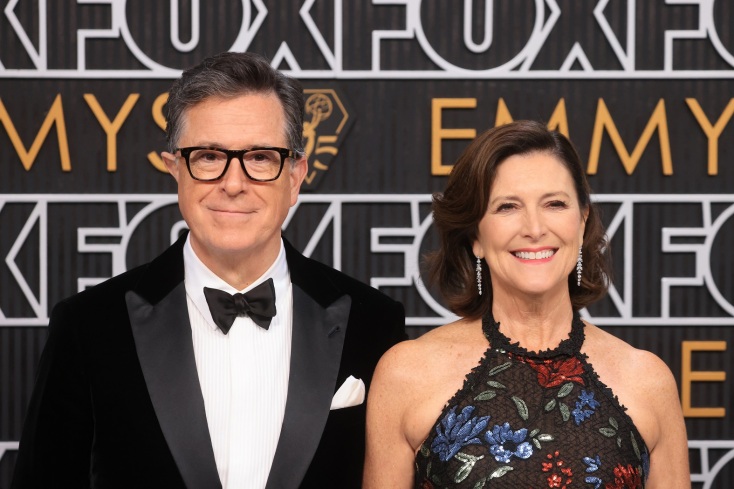 Στίβεν Κολμπέρ: Βιβλίο μαγειρικής έγραψε ο Αμερικανός τηλεπαρουσιαστής - Με πάνω από 100 συνταγές της Νότιας Καρολίνας. 