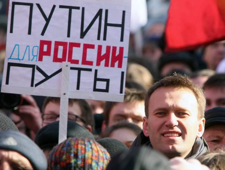Ο Αλεξέι Ναβάλνι σε διαμαρτυρία κατά του Βλαντιμίρ Πούτιν το 2012