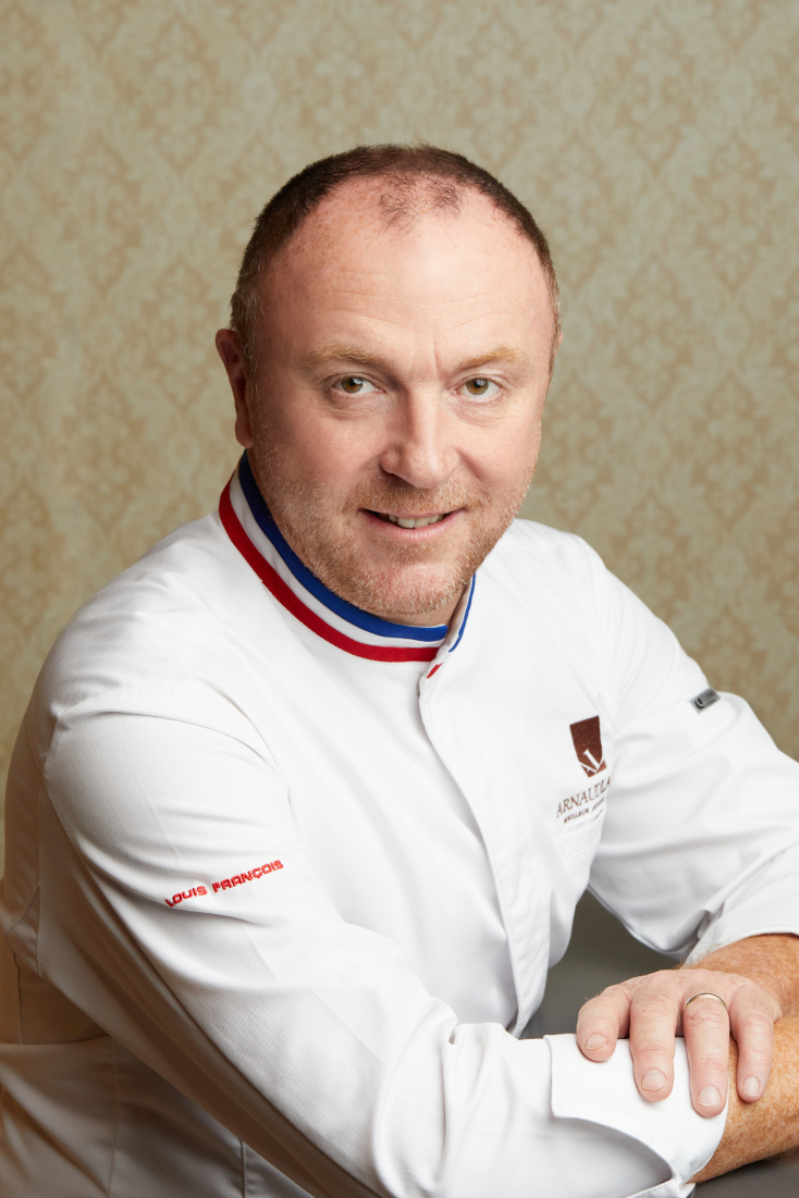 O βραβευμένος MOF ζαχαροπλαστικής Arnaud Larher 