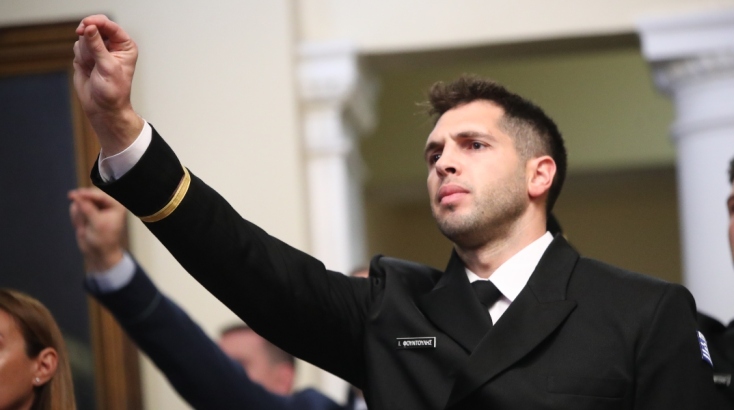 Η πρώτη ανάρτηση του ανθυπολοχαγού Πετρούνια μετά την ορκομωσία των Ολυμπιονικών