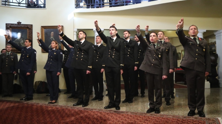 Η πρώτη ανάρτηση του ανθυπολοχαγού Πετρούνια μετά την ορκομωσία των Ολυμπιονικών