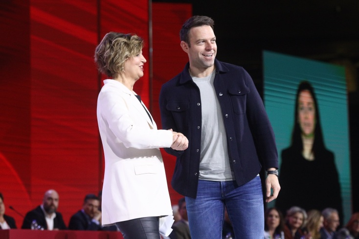 Συνέδριο ΣΥΡΙΖΑ: Στις 11:00 το πρωί θα μιλήσει ο Στέφανος Κασσελάκης, πριν από τις ψηφοφορίες - Διεργασίες για την εκλογή προέδρου. 