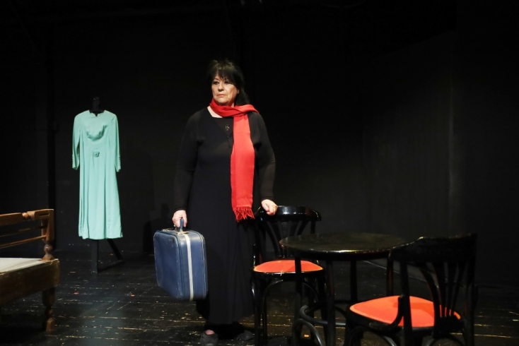 Η Άννα Βαγενά στο "Βεραμάν φόρεμα"