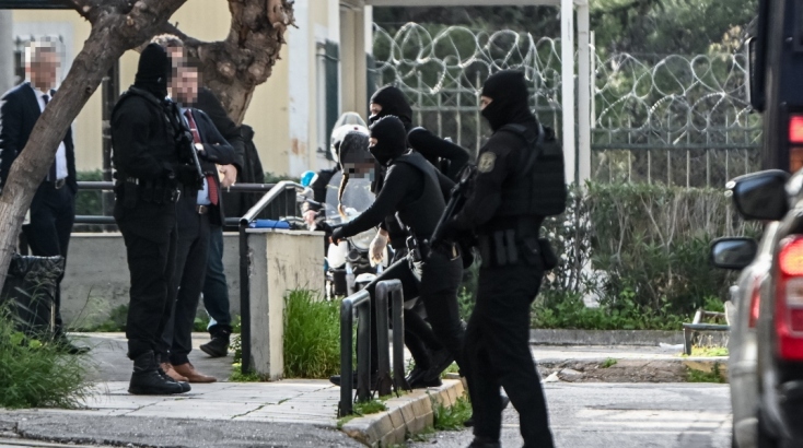 Στα δικαστήρια της Ευελπίδων οι συλληφθέντες