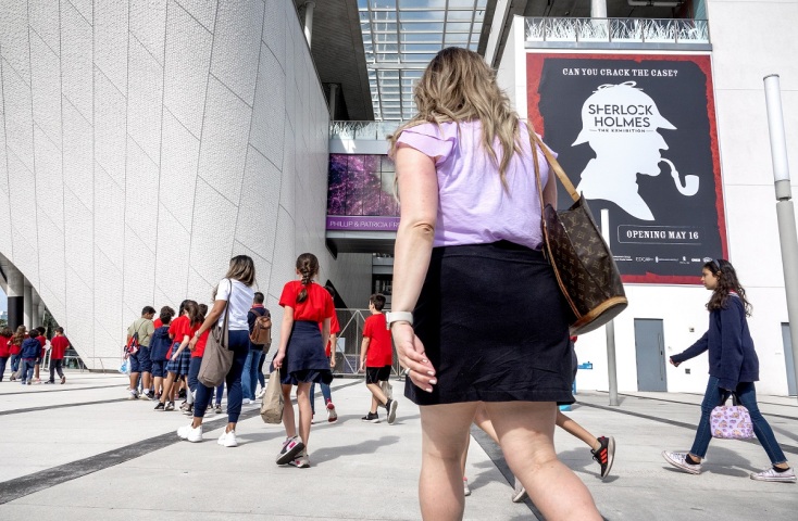 Σαν σήμερα 4 Μαρτίου: Το 1887 ο Σέρλοκ Χολμς κάνει την πρώτη του εμφάνιση στο «Σπουδή στο κόκκινο» του Άρθουρ Κόναν Ντόιλ.