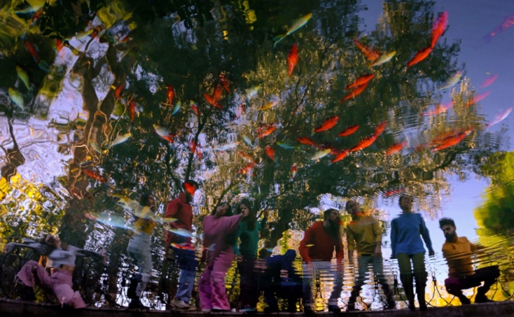 "Όνειρο καλοκαιρινής νύχτας", ομάδα Loxodox