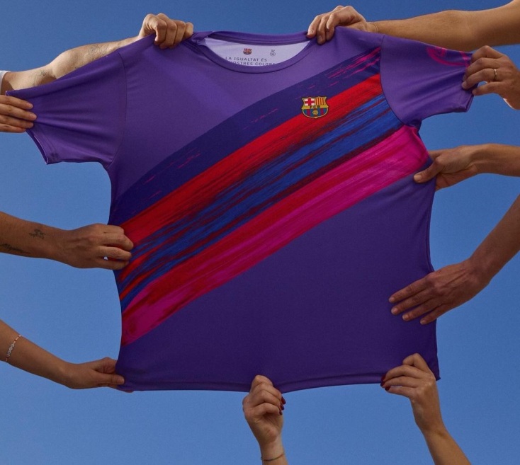 Παγκόσμια Ημέρα της Γυναίκας: Η Μπαρτσελόνα παρουσίασε μια ιδιαίτερη φανέλα σε συνεργασία με την Ισπανίδα σχεδιάστρια μόδας Μαρία Εσκοτέ.