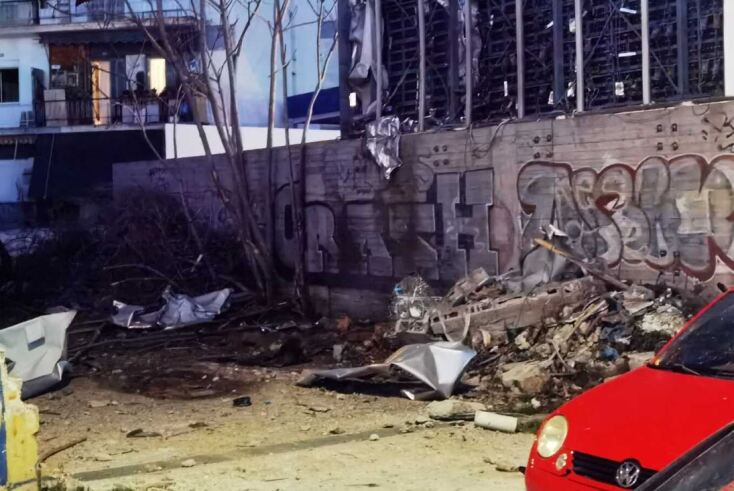 Μεγάλη έκρηξη στον Πειραιά σε πρατήριο υγρών καυσίμων