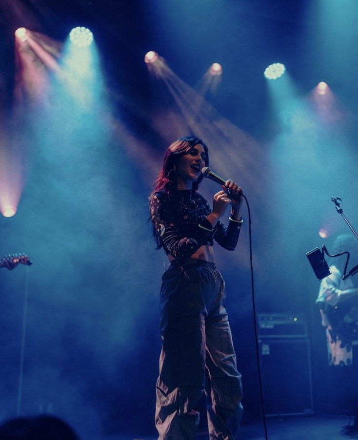 Η Νεφέλη Φασουλή μας ξεναγεί στη δική της Αθήνα