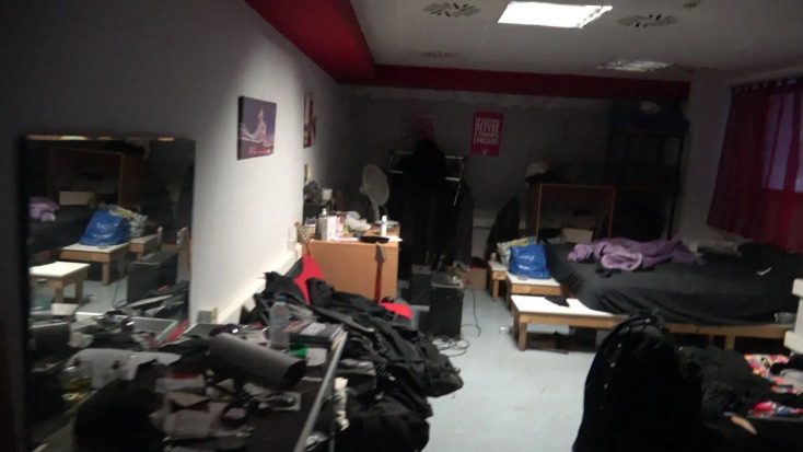 Αστυνομική επιχείρηση σε χώρους της Πανεπιστημιούπολης Ζωγράφου: Ρόπαλα, κράνη, χειροβομβίδες κρότου λάμψης και κουκούλες εντόπισε η ΕΛ.ΑΣ.