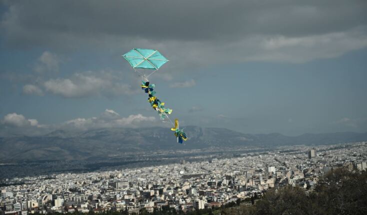 «Κούλουμα» στην Αθήνα - Χαρταετοί γέμισαν τον ουρανό της πρωτεύουσας
