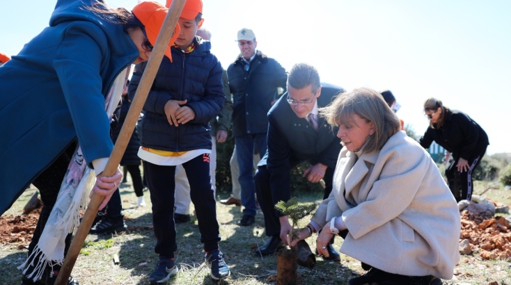 Τα δάση είναι εξαιρετικής σημασίας για τον άνθρωπο, είπε η κ. Σακελλαροπούλου